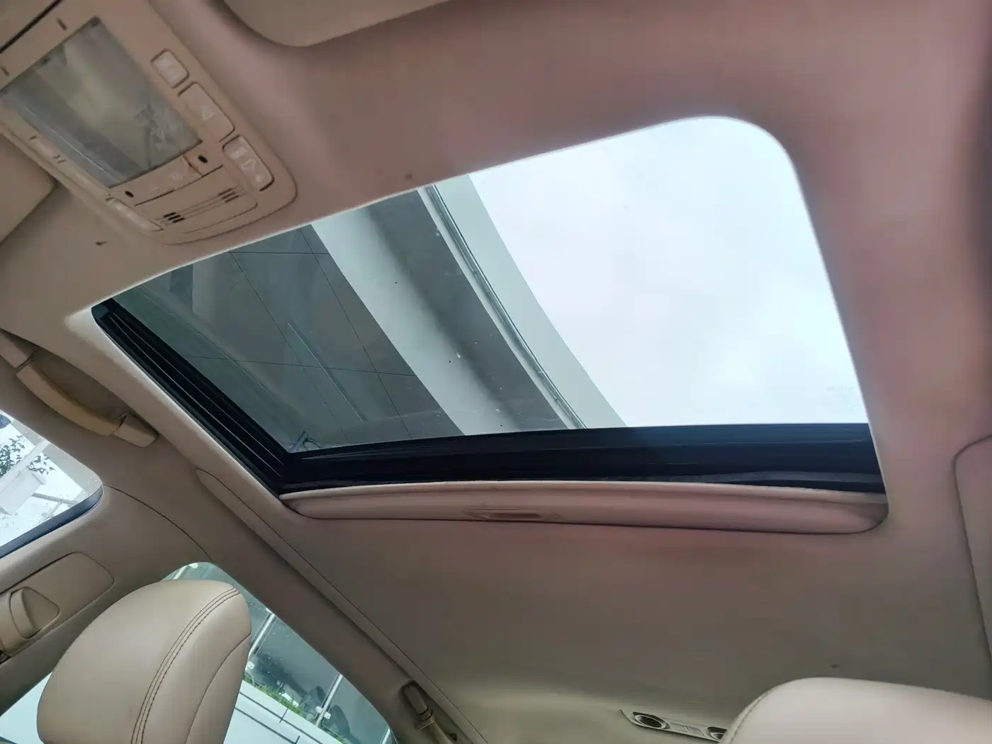 Toyota Crown 2010 2.5L Royal Leather Edition фото 7