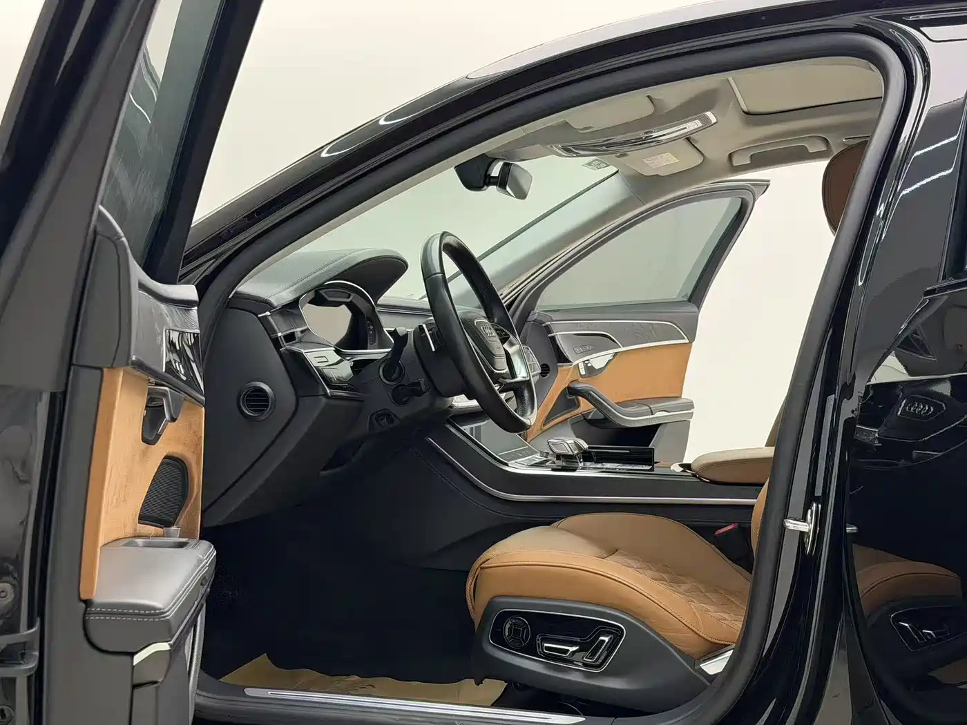 Audi A8 2023 A8L 50 TFSI quattro Exclusive фото 29