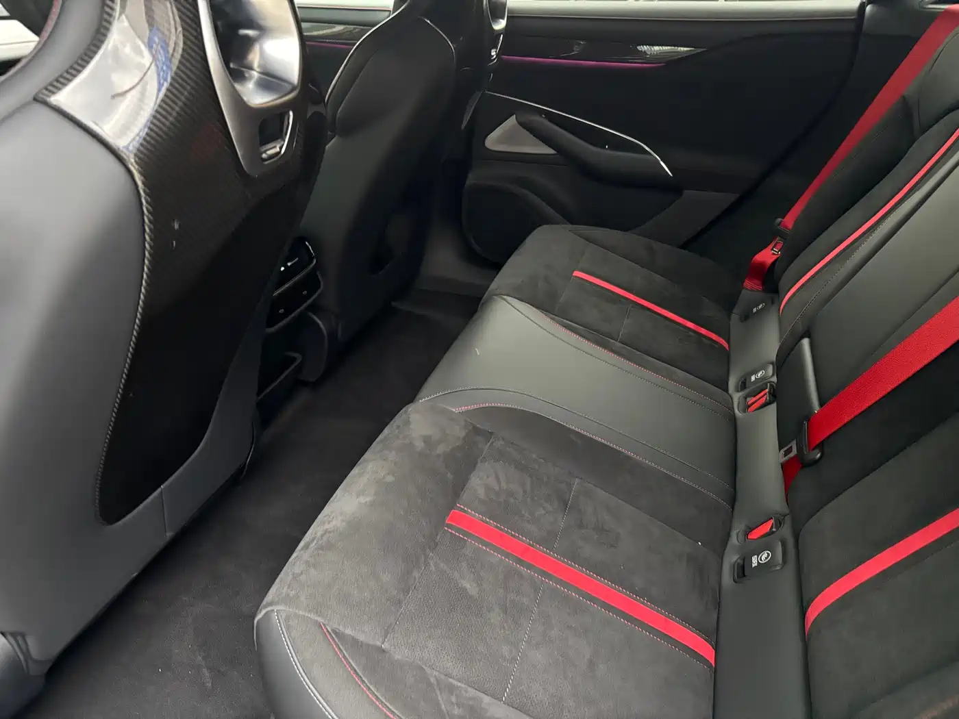 XIAOMI CAR XIAOMI SU7 ULTRA