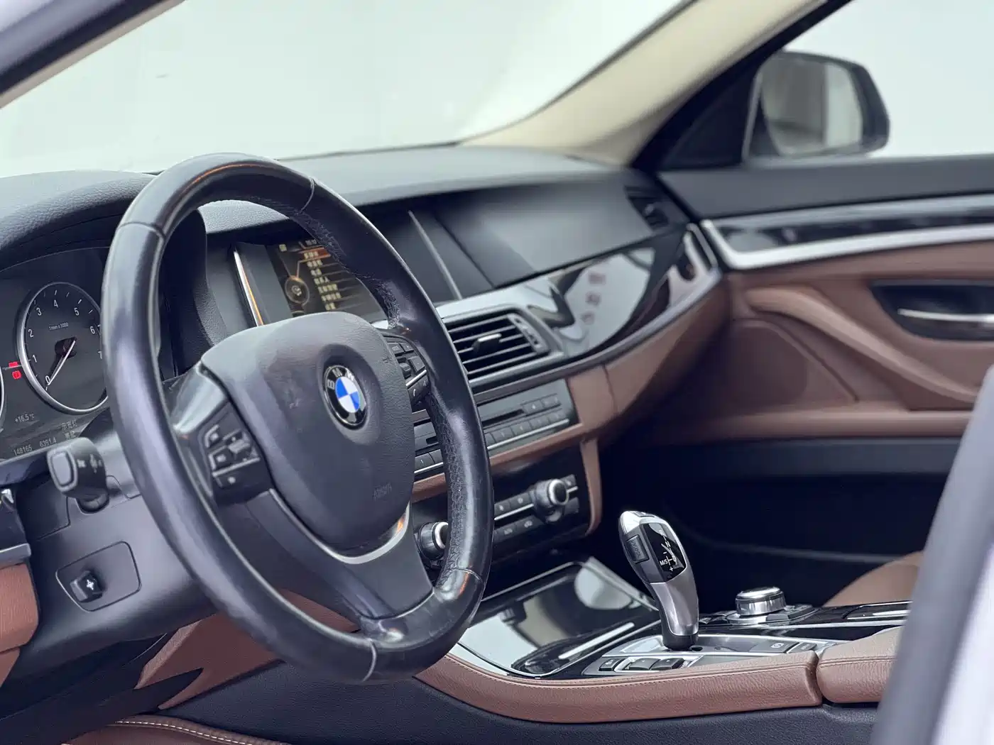 BMW 5 Series 2017 520Li Classic Edition фото 8