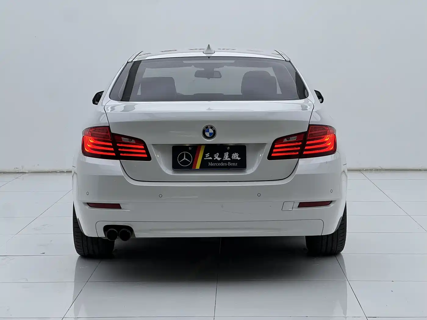 BMW 5 Series 2017 520Li Classic Edition фото 17