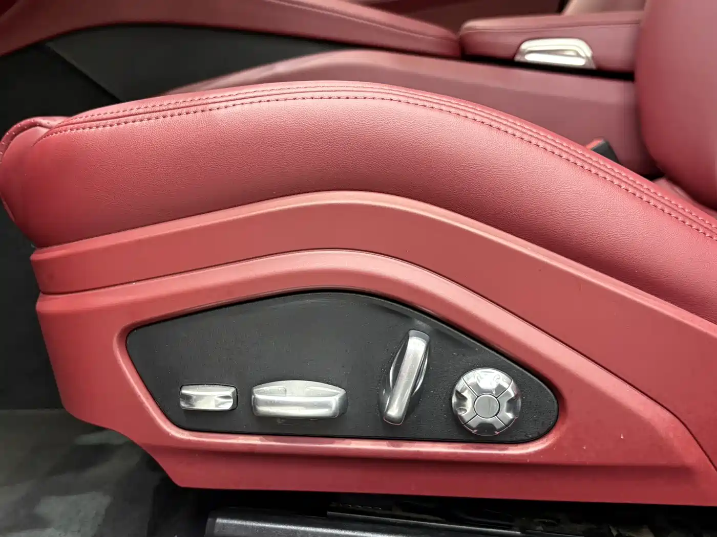 Porsche Panamera 2017 Panamera 3.0T фото 24