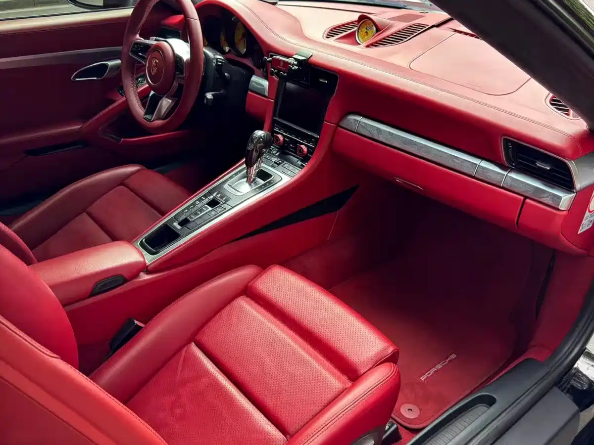 Photo 5 - Porsche 911
