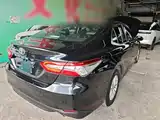 Photo 7 - Toyota Camry