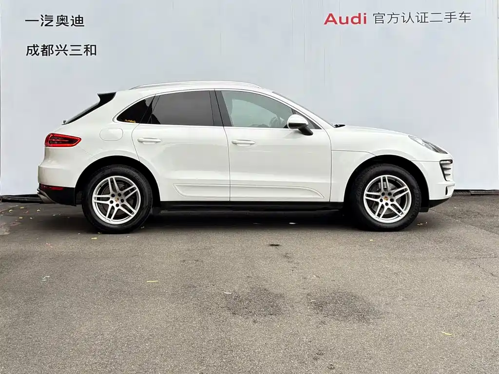 Porsche Macan 2014 Macan 2.0T фото 2