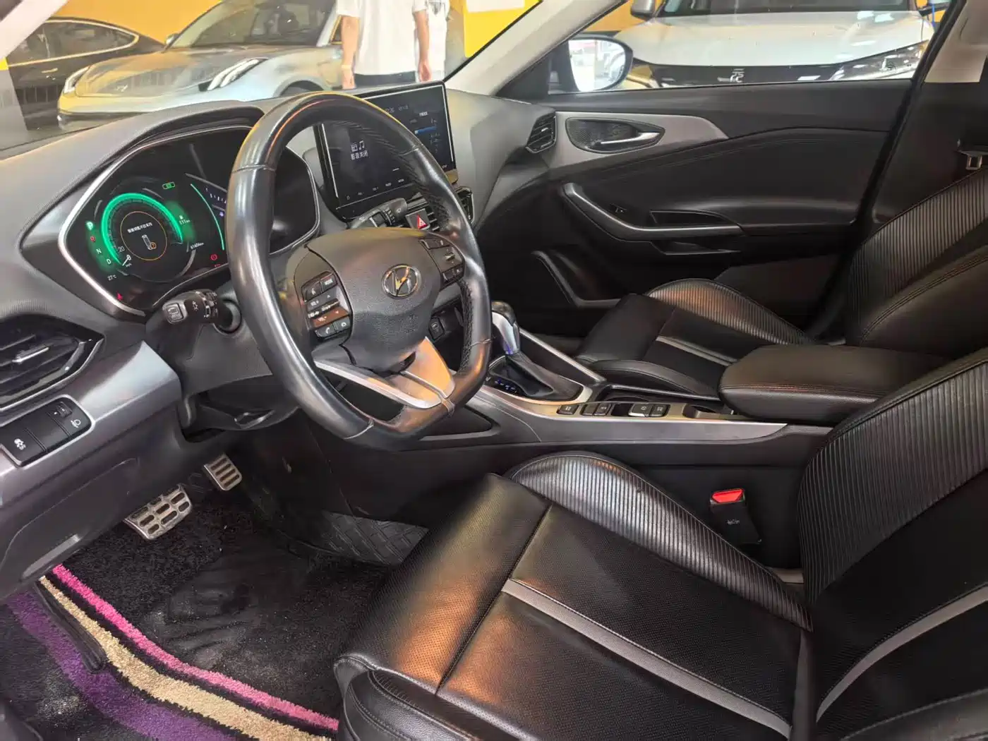 Hyundai Fista 2019 240TGDi Comfort Edition China VI фото 4