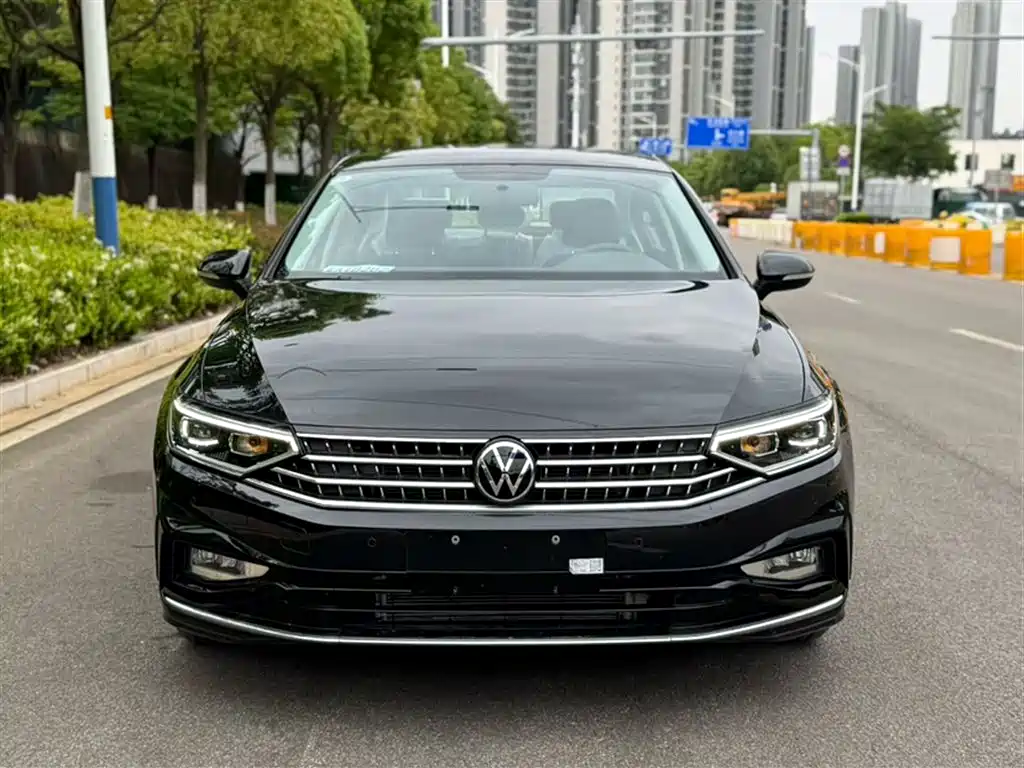 Volkswagen Magotan 2023 2 Million Units Commemorative Edition 280TSI DSG Comfort фото 8
