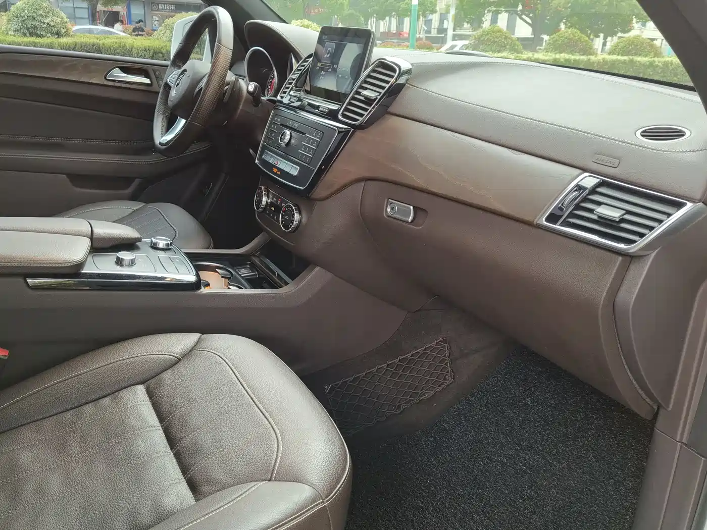 Mercedes-Benz GLE 2018 GLE 400 4MATIC Ultimate Edition фото 7