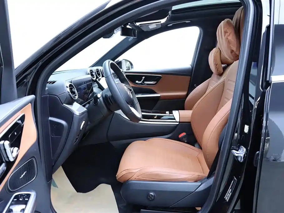 Mercedes-Benz GLC 2023 GLC 260 L 4MATIC Sport 5-seater фото 14