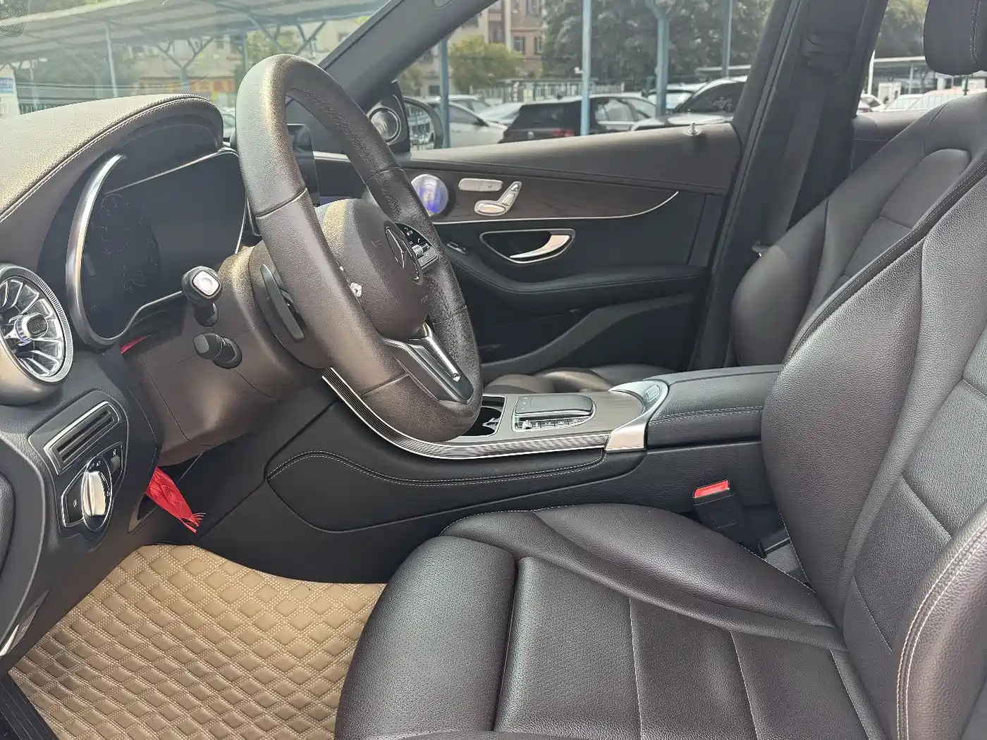Mercedes-Benz GLC 2022 Model GLC 300 L 4MATIC Luxury Edition фото 8