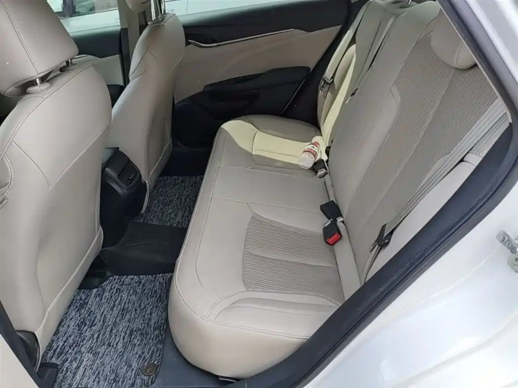Buick Excelle 2017 15N Automatic Elite фото 17