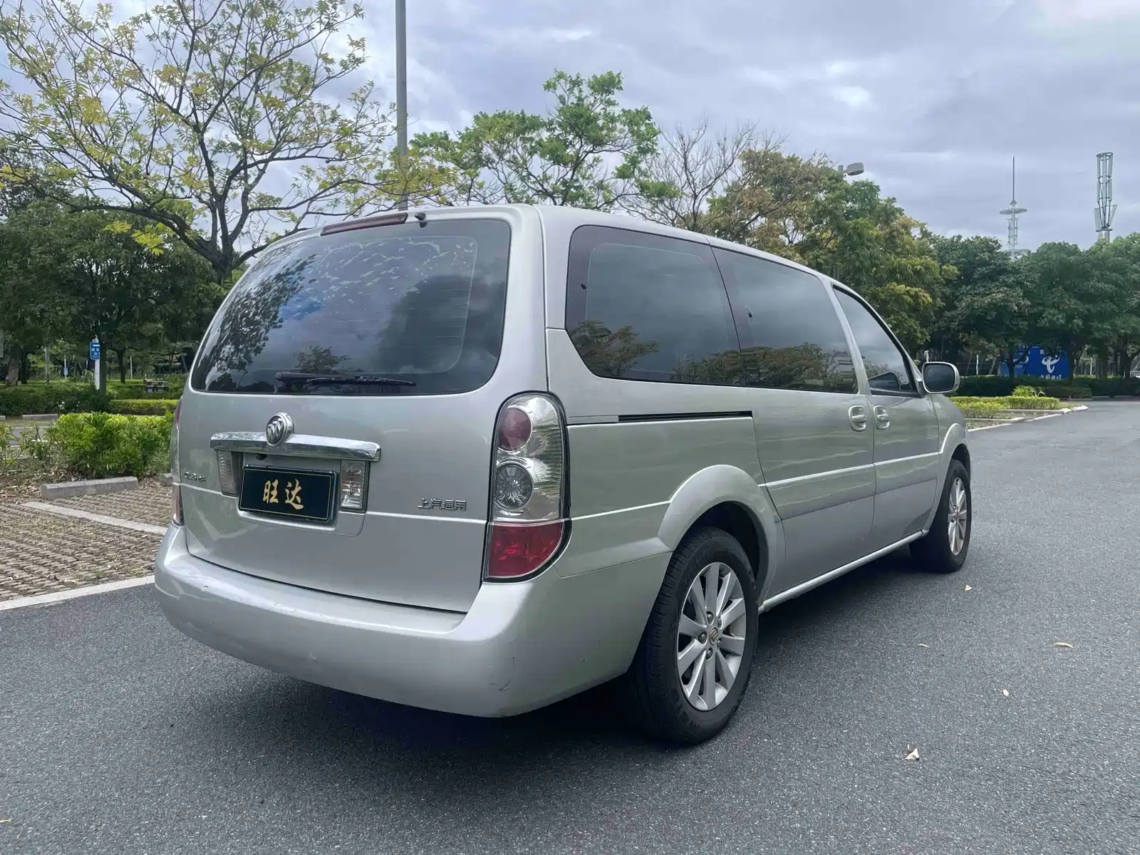Фото 7 - Buick GL8