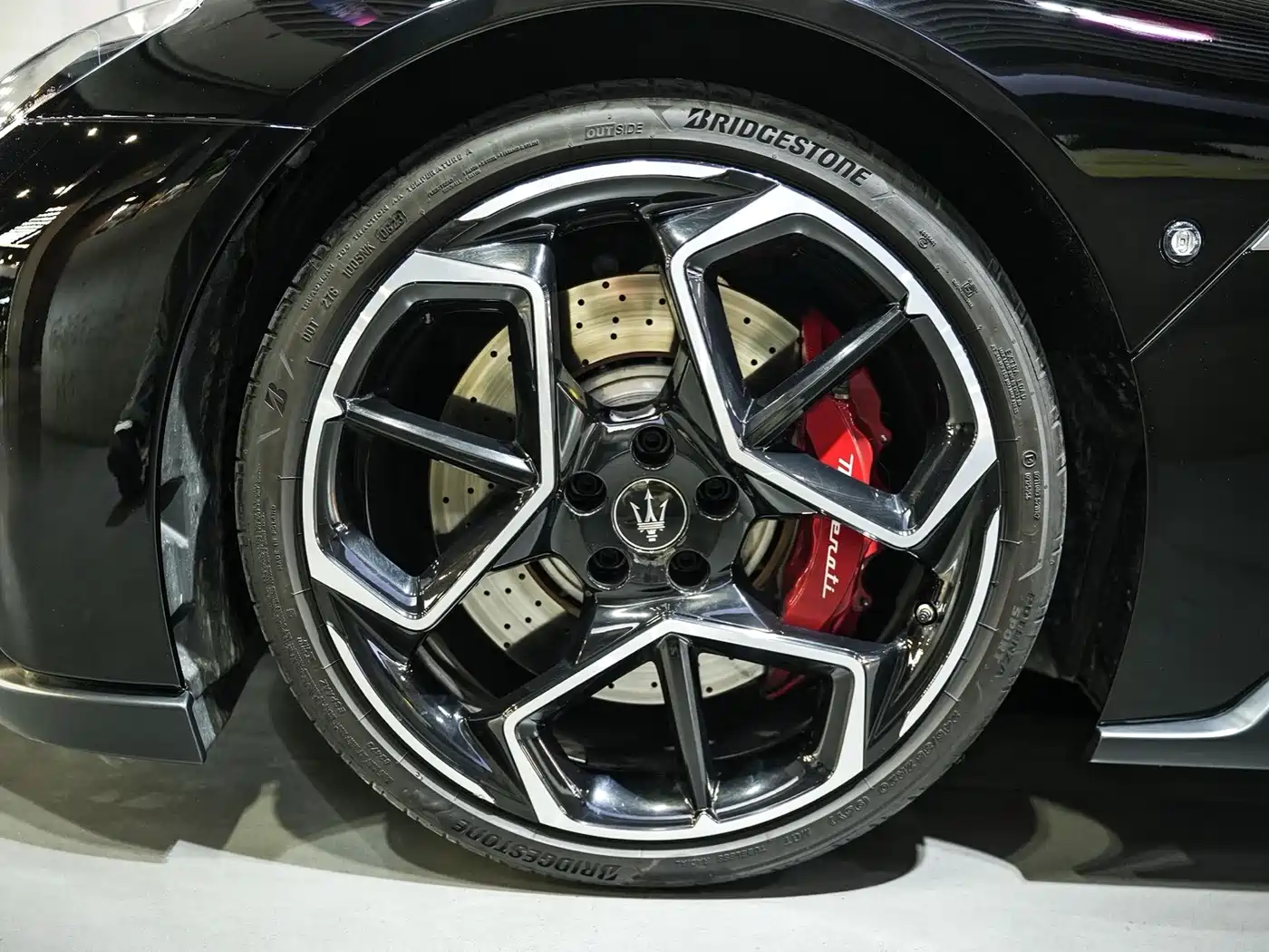 Maserati MC20 2020 3.0T Standard Edition фото 6