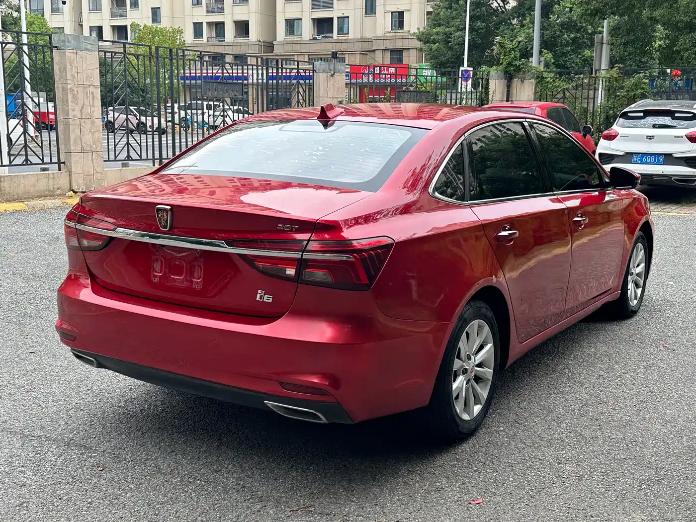 Фото 4 - Roewe i6
