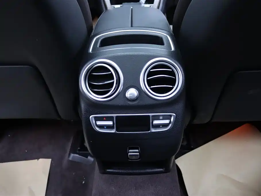 Mercedes-Benz GLC 2022 Facelift GLC 300 L 4MATIC Dynamic Collector's Edition фото 23