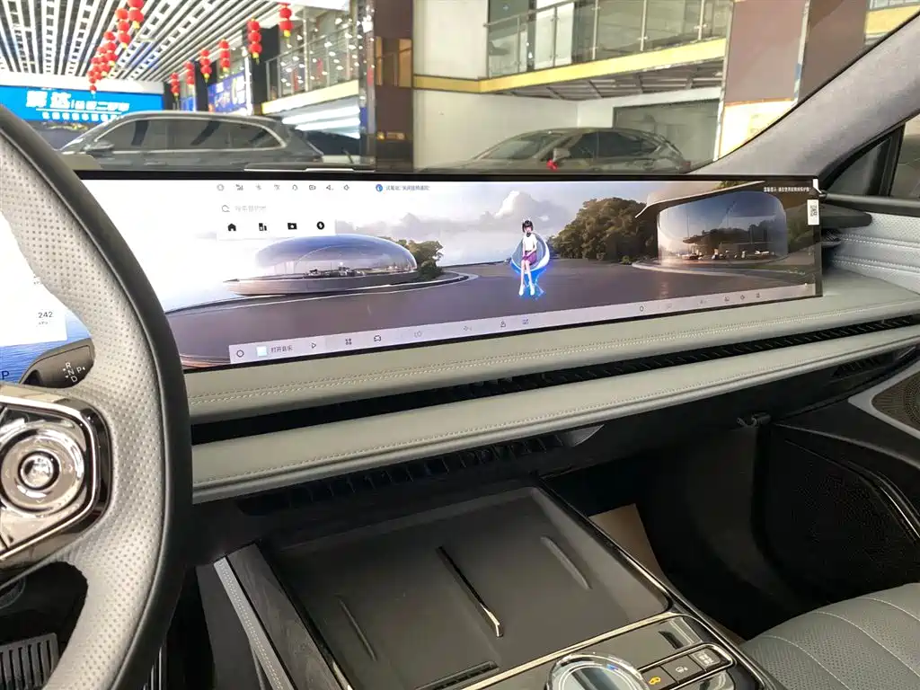 Geely Galaxy Galaxy E8 2025 700km Long Voyage Smart Drive Edition фото 11