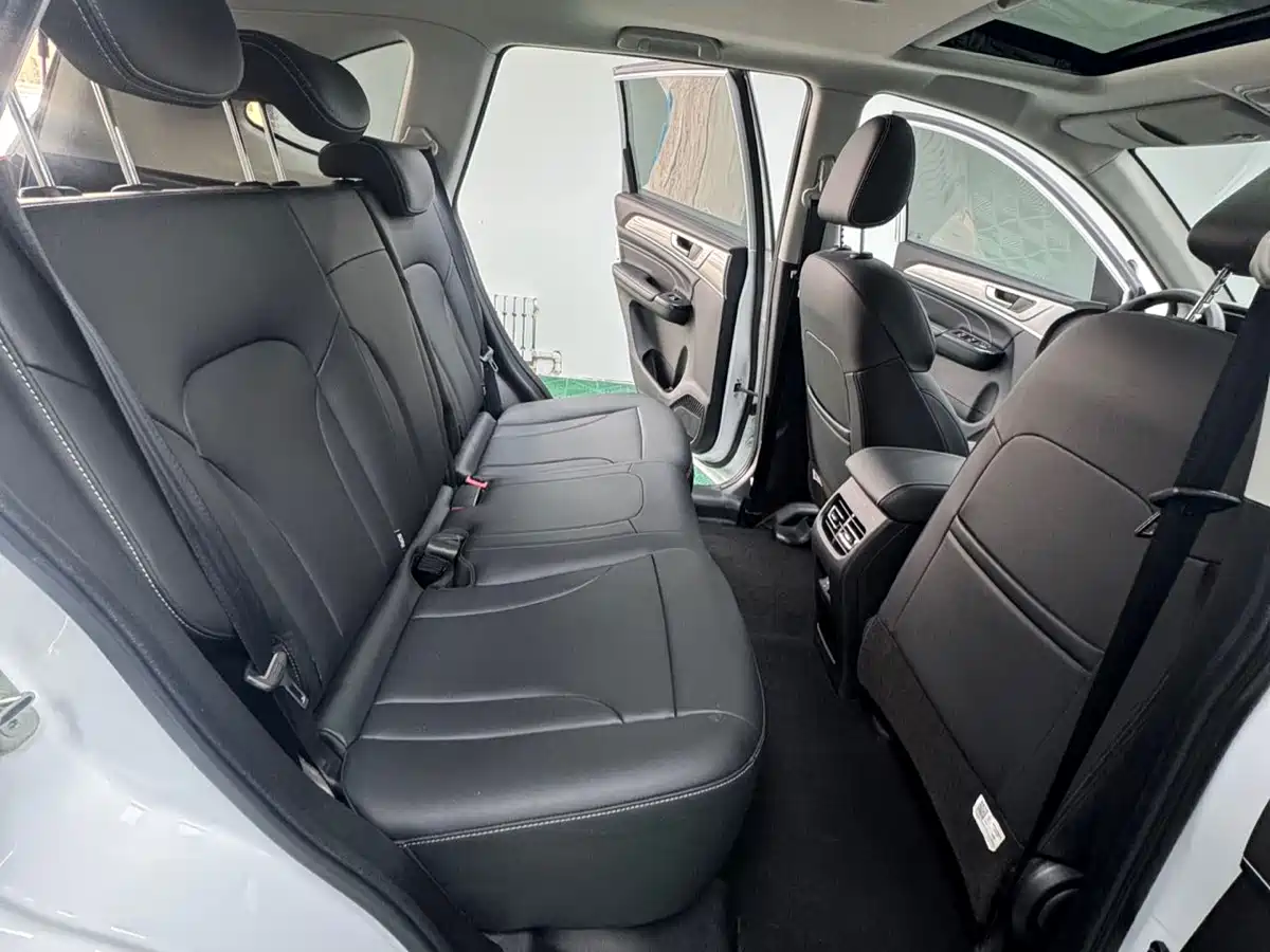 Haval M6 2021 PLUS 1.5T DCT Luxury Smart Connect фото 12