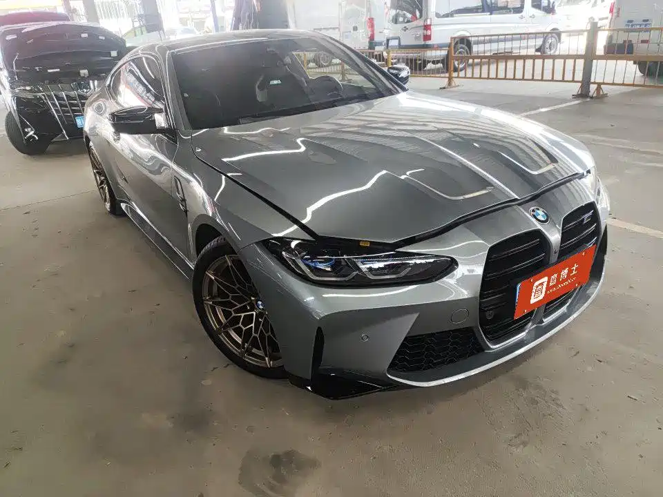 BMW M4 2024 BMW M4 Coupe M xDrive Competition фото 4