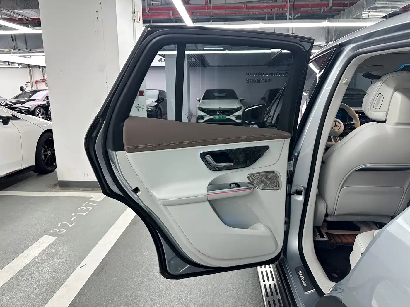 Mercedes-Benz EQE SUV 2023 500 4MATIC Special Edition фото 12
