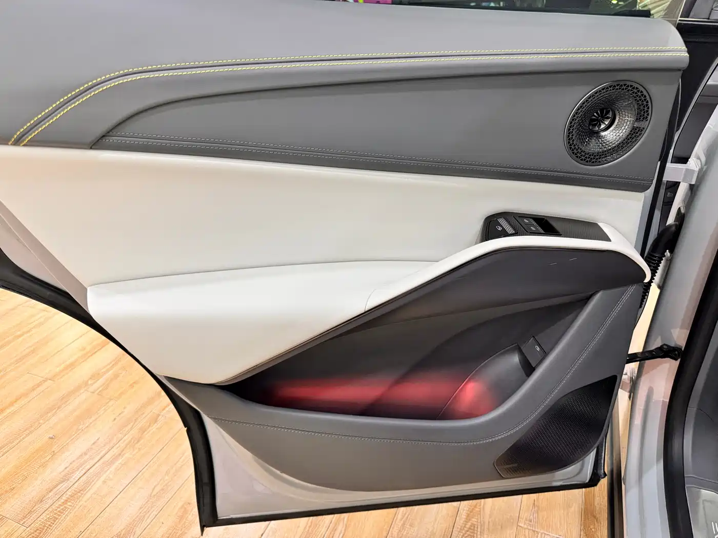 LOTUS SPORTS CAR ELETRE