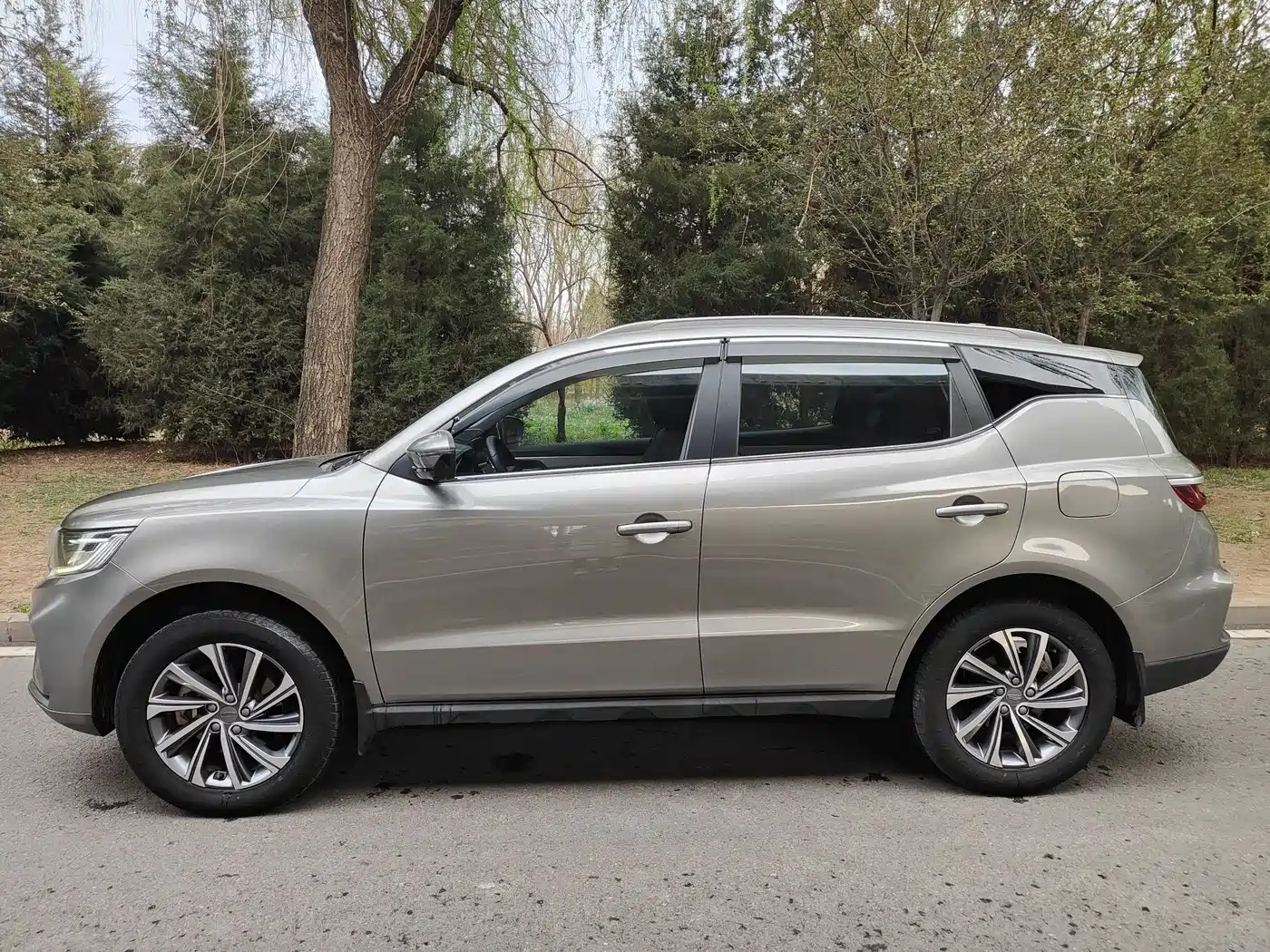 GEELY AUTOMOBILE VISION X6