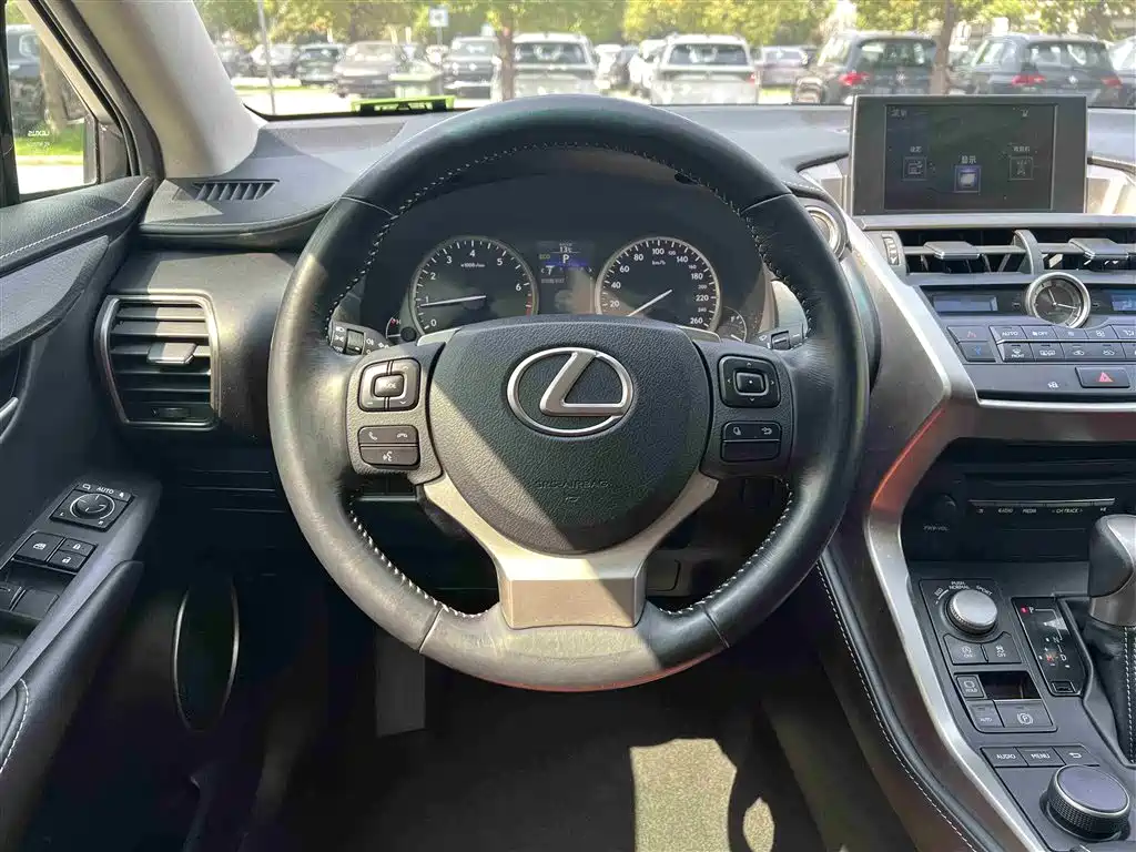 Lexus NX 2015 200 FWD Premium фото 18