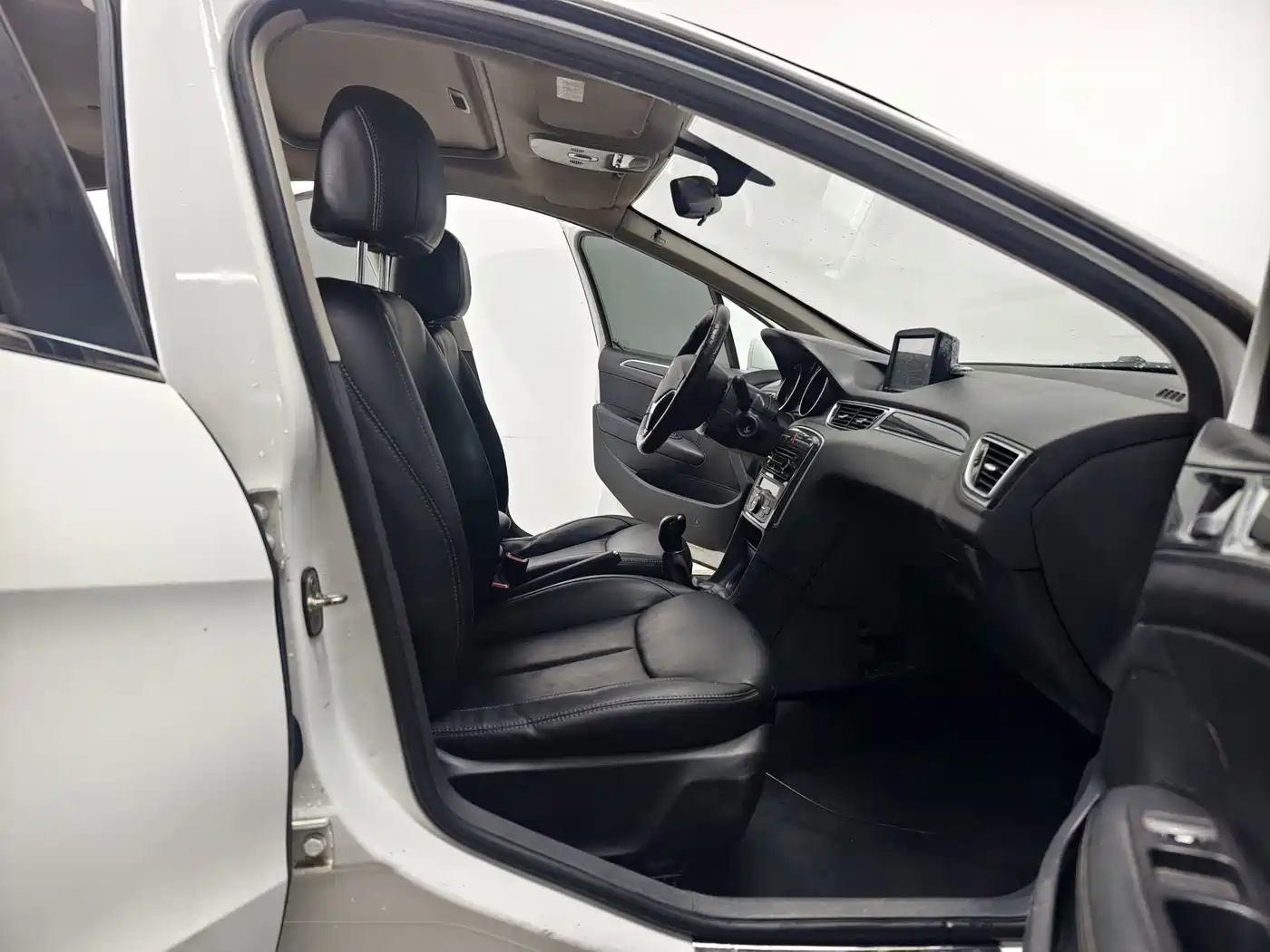 Peugeot 308 2013 2013 Model 1.6L Manual Superior Style