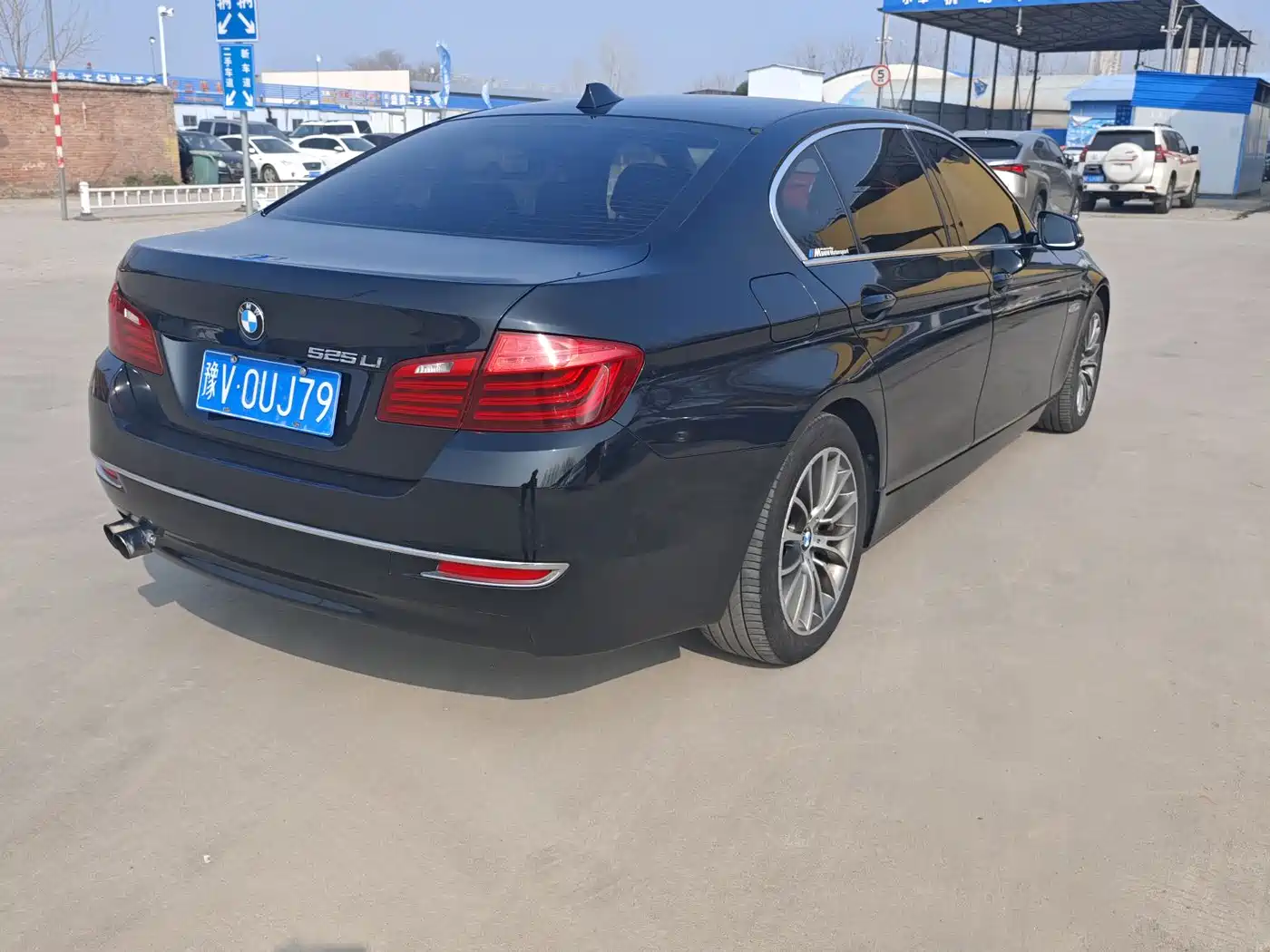 BMW 5 Series 2017 525Li Luxury Design Package фото 8