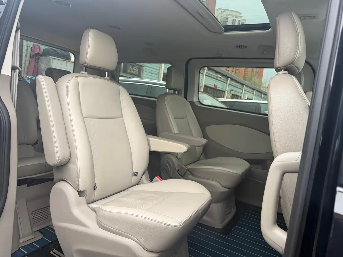 Ford Tourneo 2018 2018 2.0T Automatic Executive Wisdom Edition