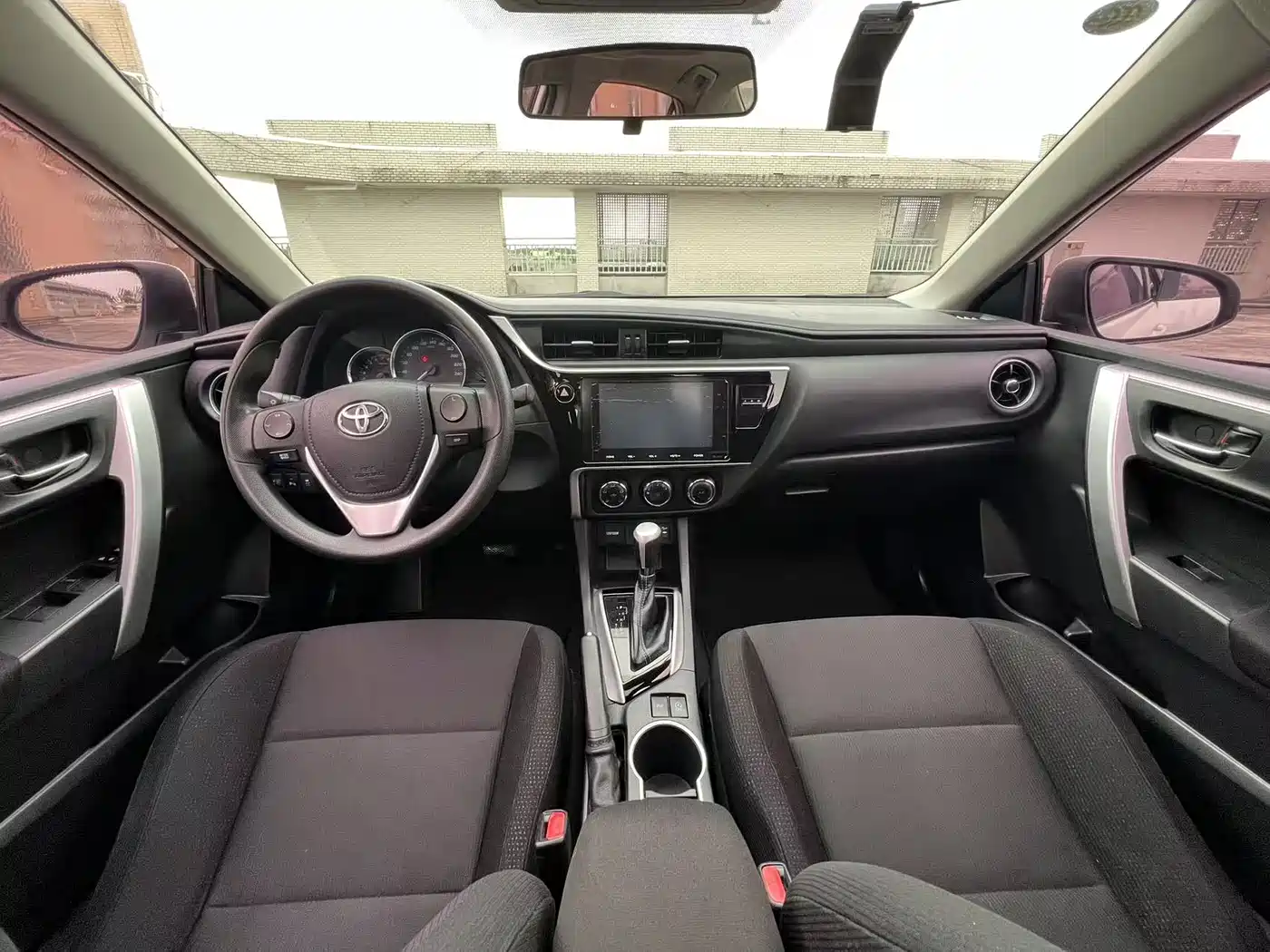 Toyota Levin 2017 Facelift 185T CVT Elite (China V) фото 11