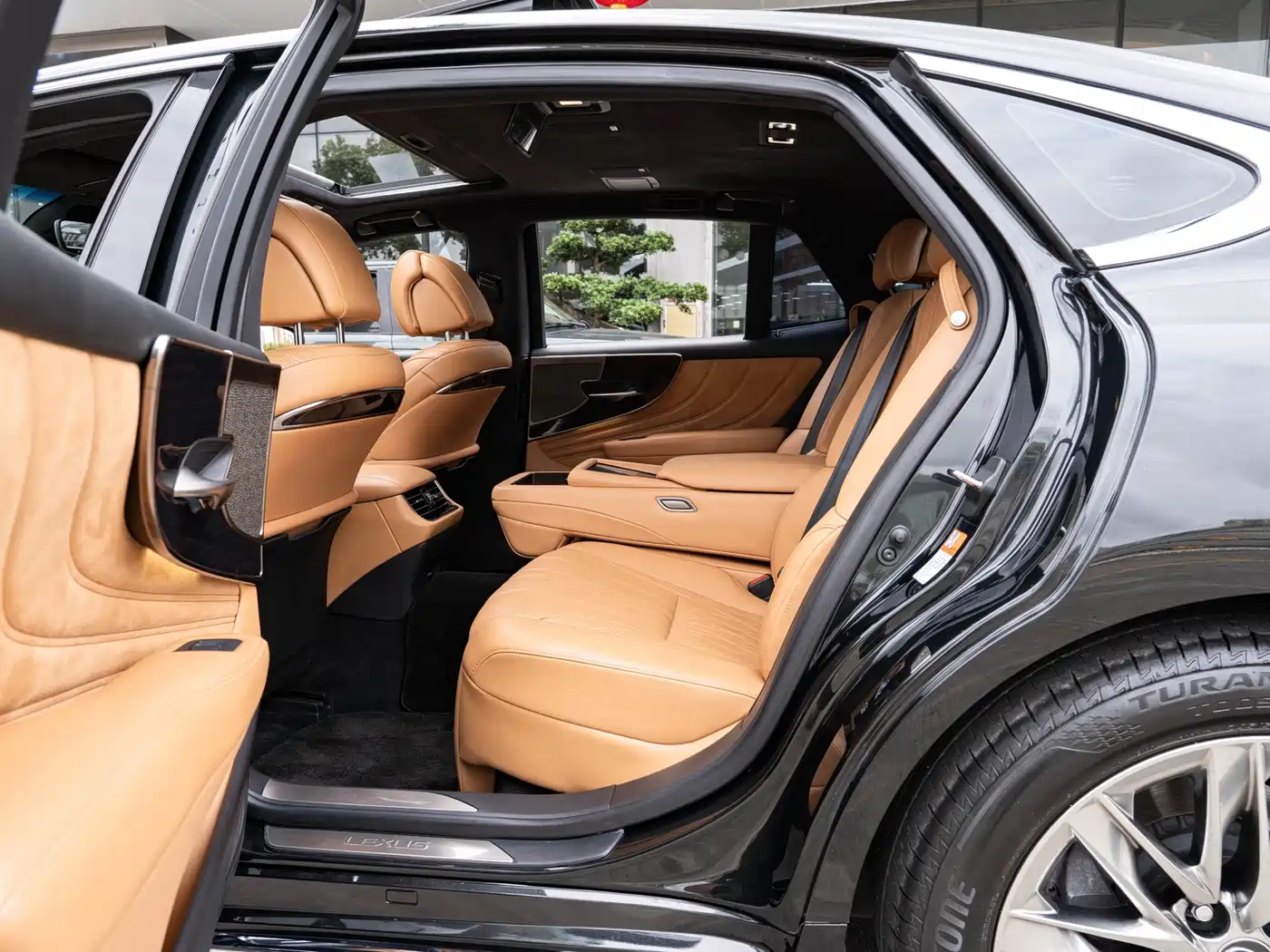Lexus LS 2021 2021 500h Luxury Edition