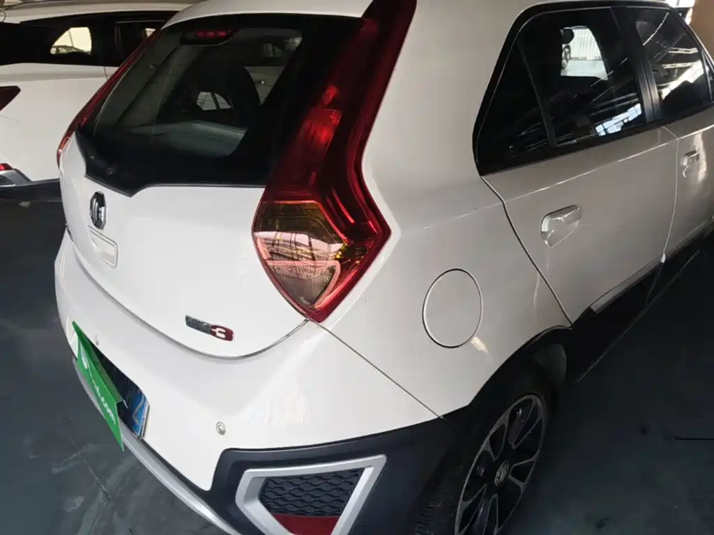 MG 3SW 2016 2015 1.5L AMT Elite