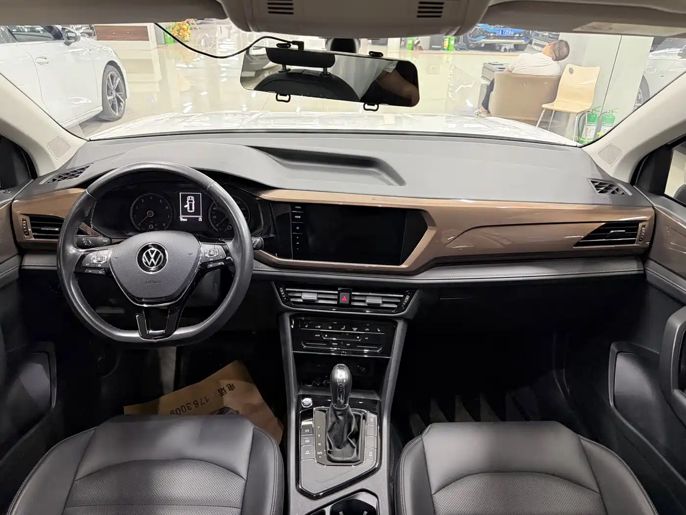 Volkswagen Tharu 2021 280TSI 2WD Luxury Plus фото 7