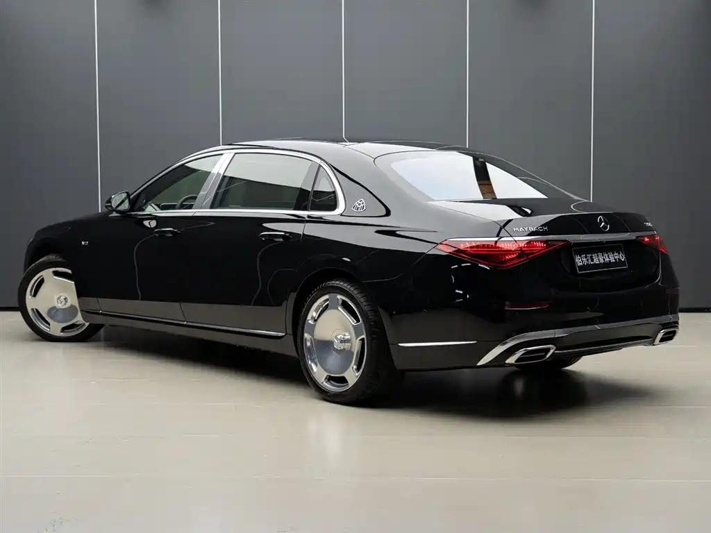 MERCEDES-BENZ MAYBACH S-CLASS