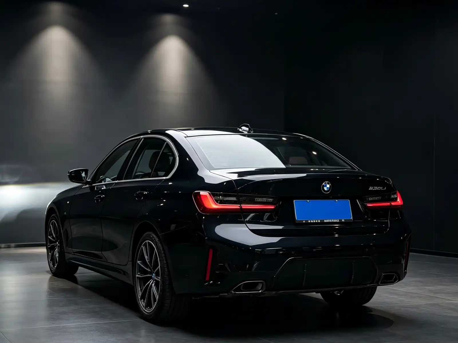Photo 8 - BMW 3 Series
