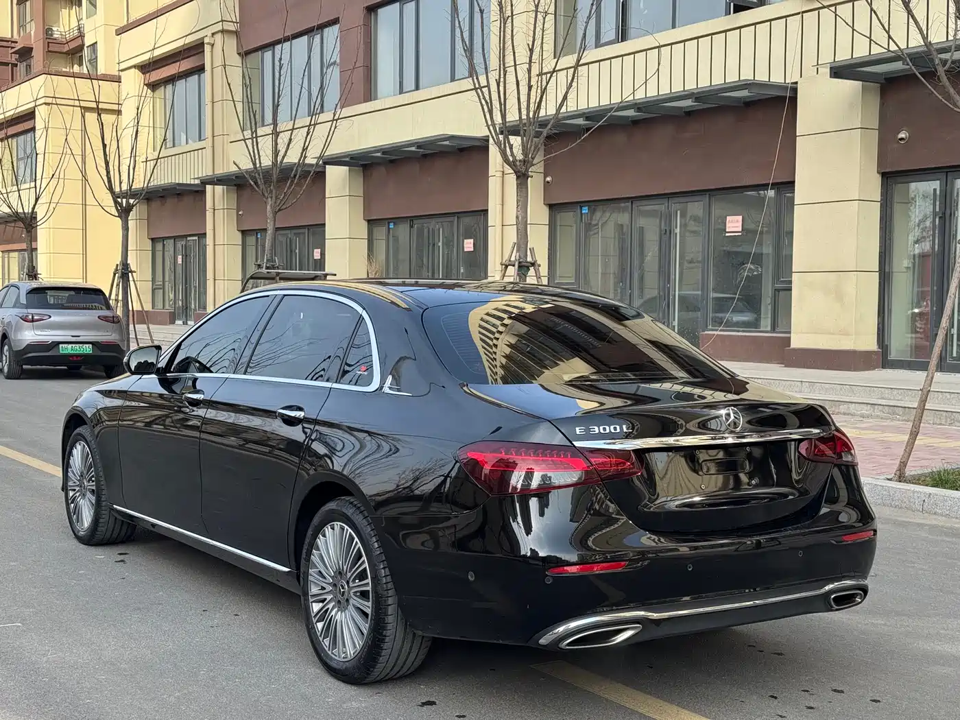 MERCEDES-BENZ E CLASS