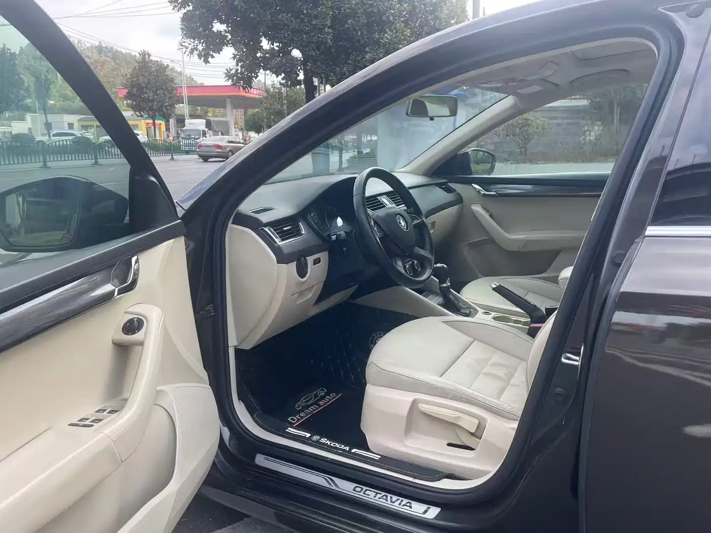Škoda Octavia 2015 1.6L Automatic逸俊版 фото 4