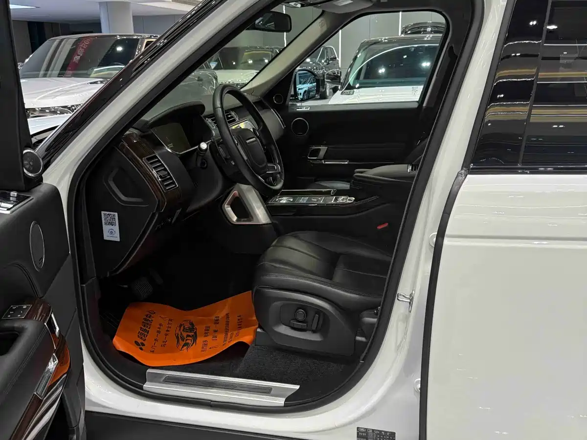Land Rover Range Rover фото 16
