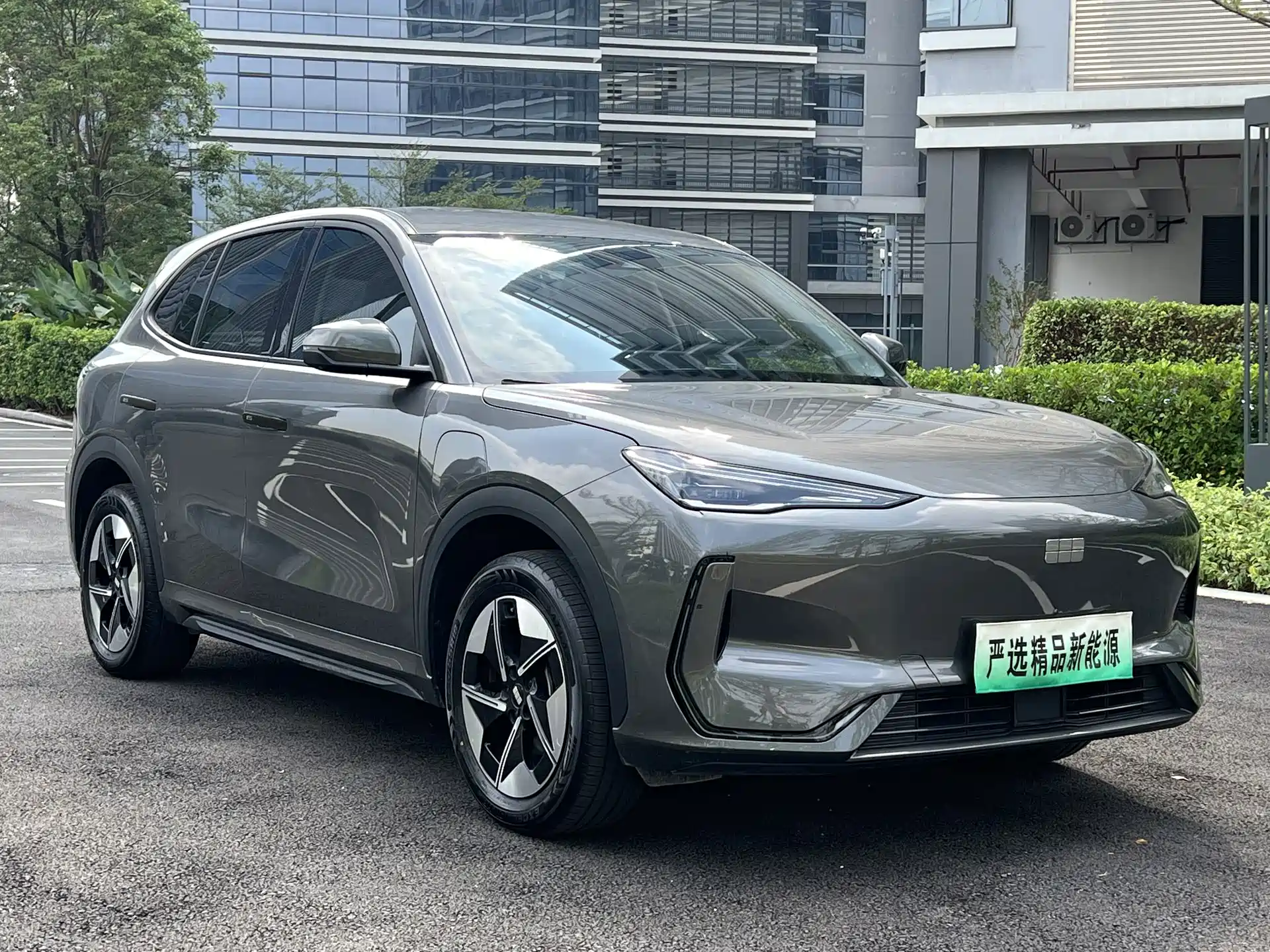 Фото 3 - Geely Galaxy Galaxy E5