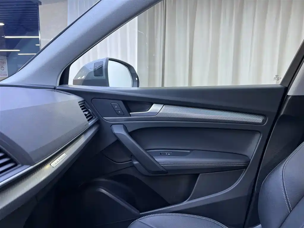 Audi Q5L 2020 45 TFSI Exclusive Fashion фото 17