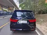 Photo 5 - Honda Odyssey