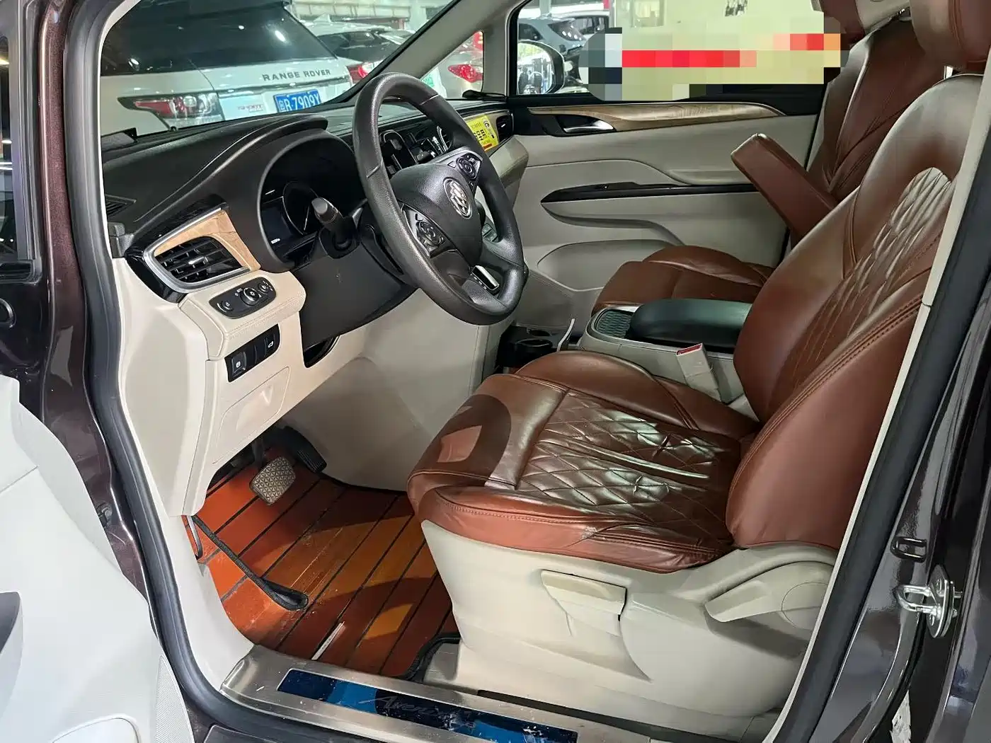 Фото 2 - Buick GL8