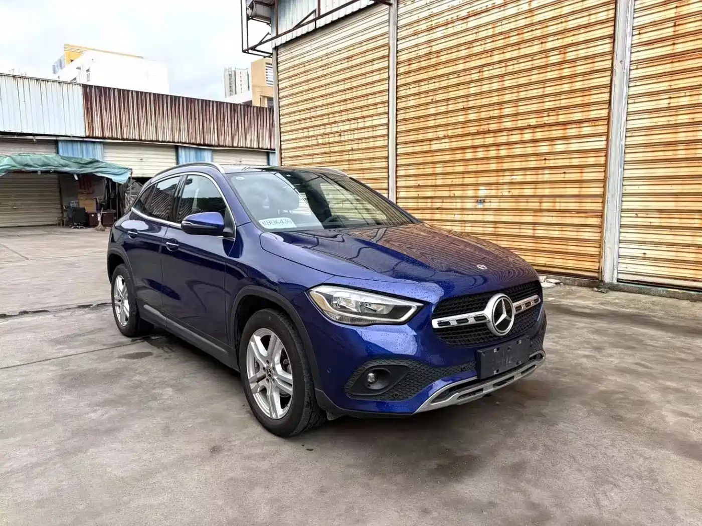 MERCEDES-BENZ GLA
