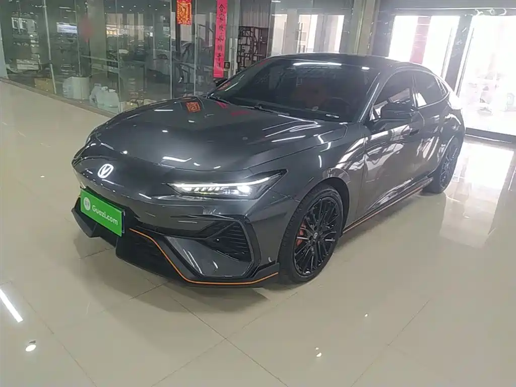 Changan UNI-V 2025 2.0T Sport Version