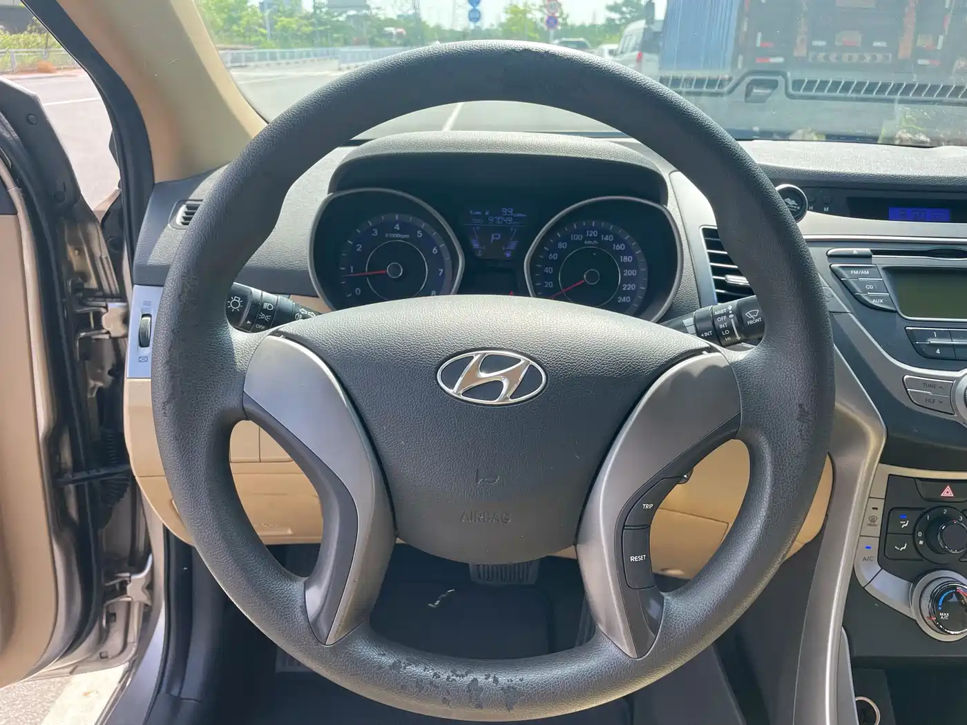 Hyundai Langdong 2012 1.6L Automatic Fashion фото 19