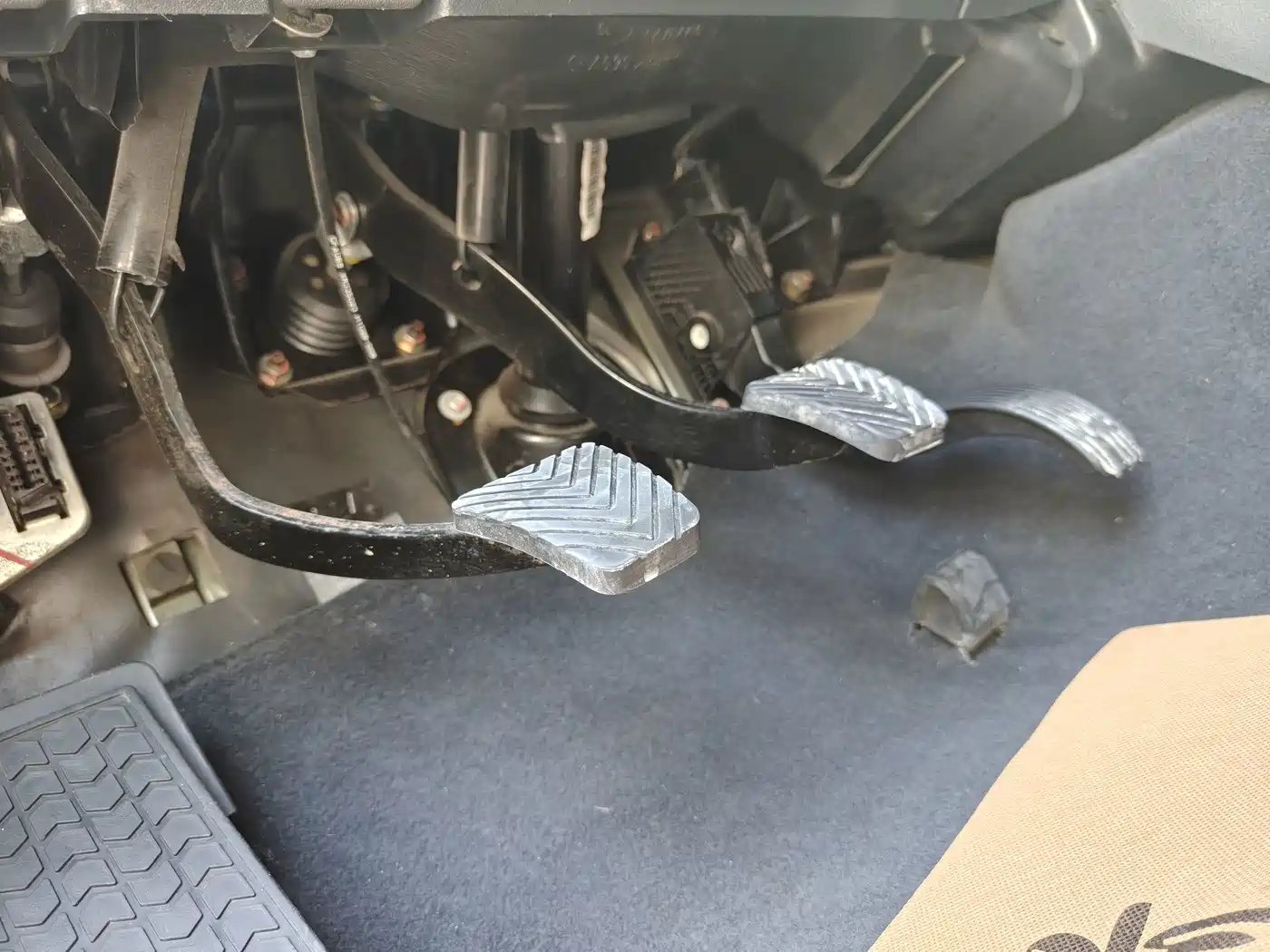 Leopaard Liebao Q6 2018 2015 2.4L Manual 4WD Excellence