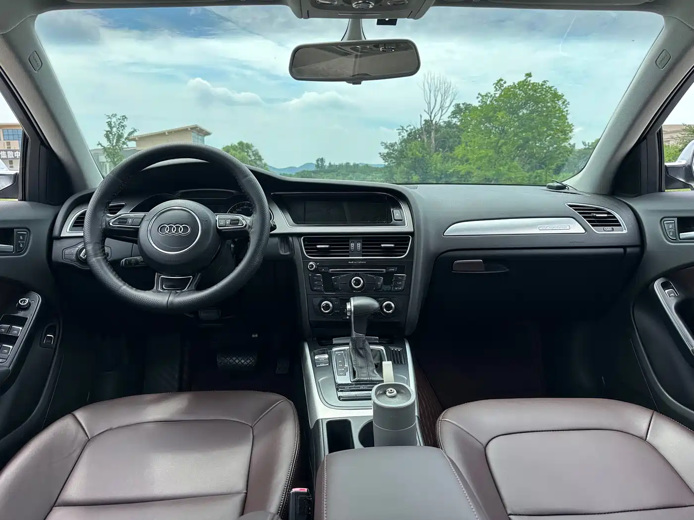 Фото 16 - Audi A4L