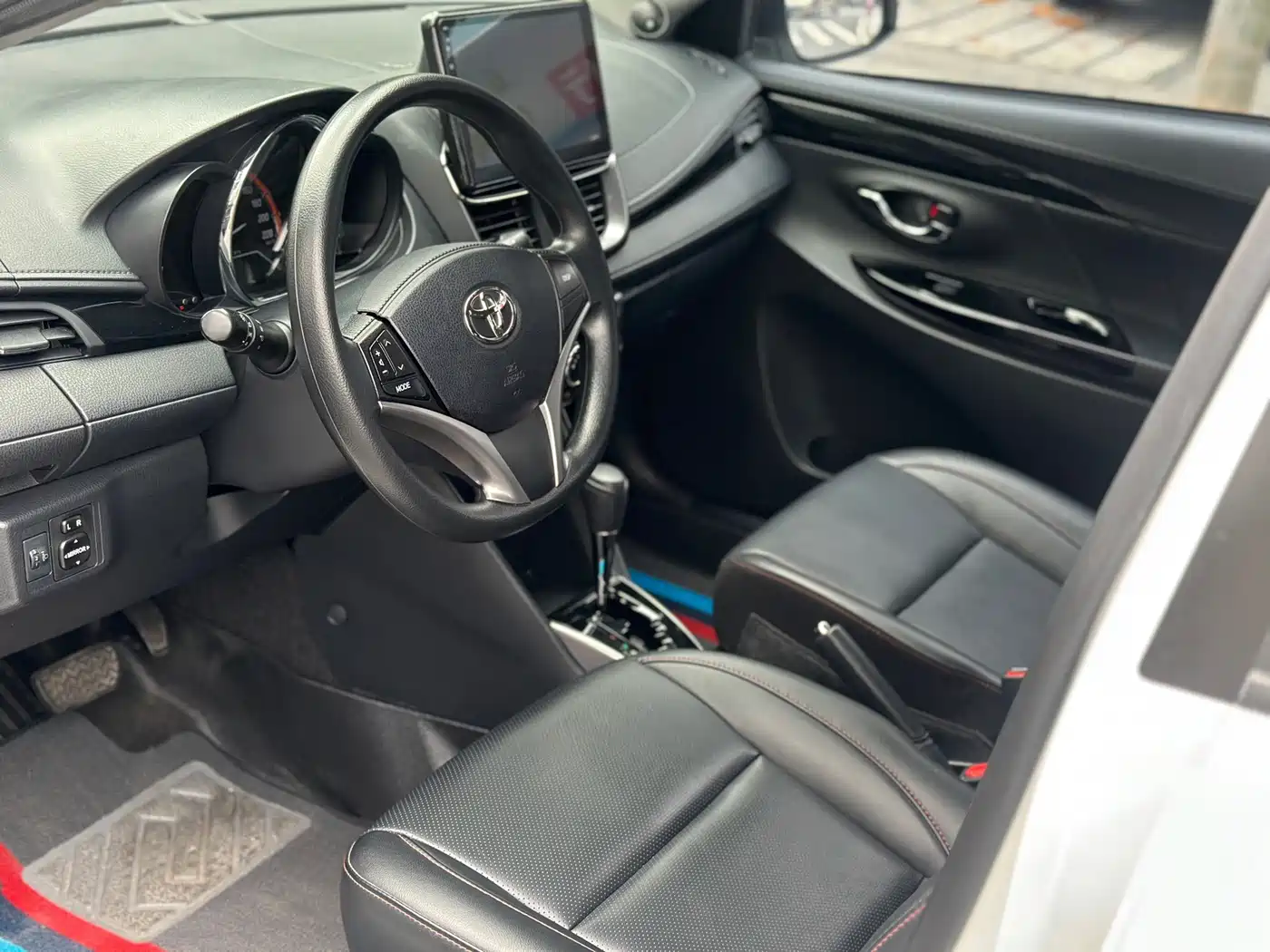 Toyota YARiS L Zhi Xuan 2023 2022 Zhi Xuan X 1.5L CVT Luxury PLUS Edition