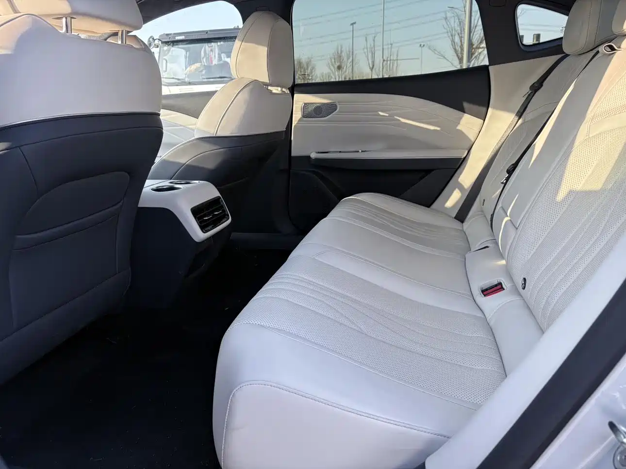 GEELY GALAXY GALAXY E8