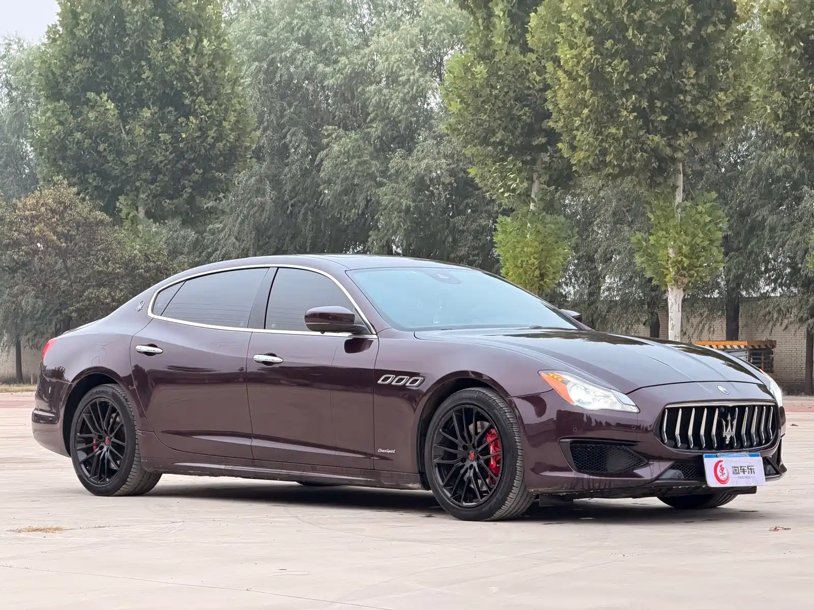 Фото 3 - Maserati Quattroporte